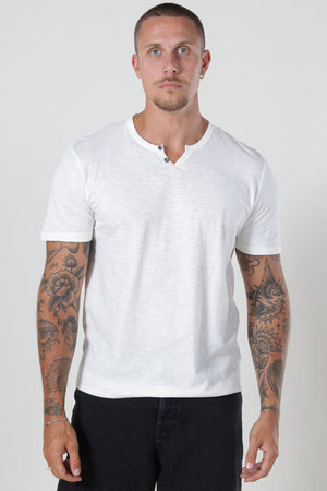 Jack & Jones JJESPLIT NECK TEE SS NOOS Cloud Dancer Slim