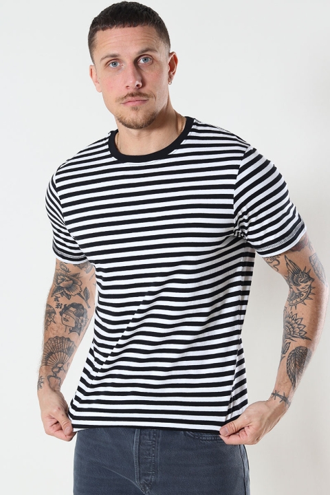 Basic Brand T-shirt Striped Black/White